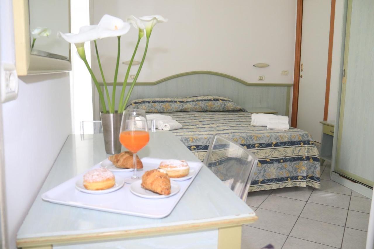 Hotel Ginevra E Residence Κατόλικα Εξωτερικό φωτογραφία