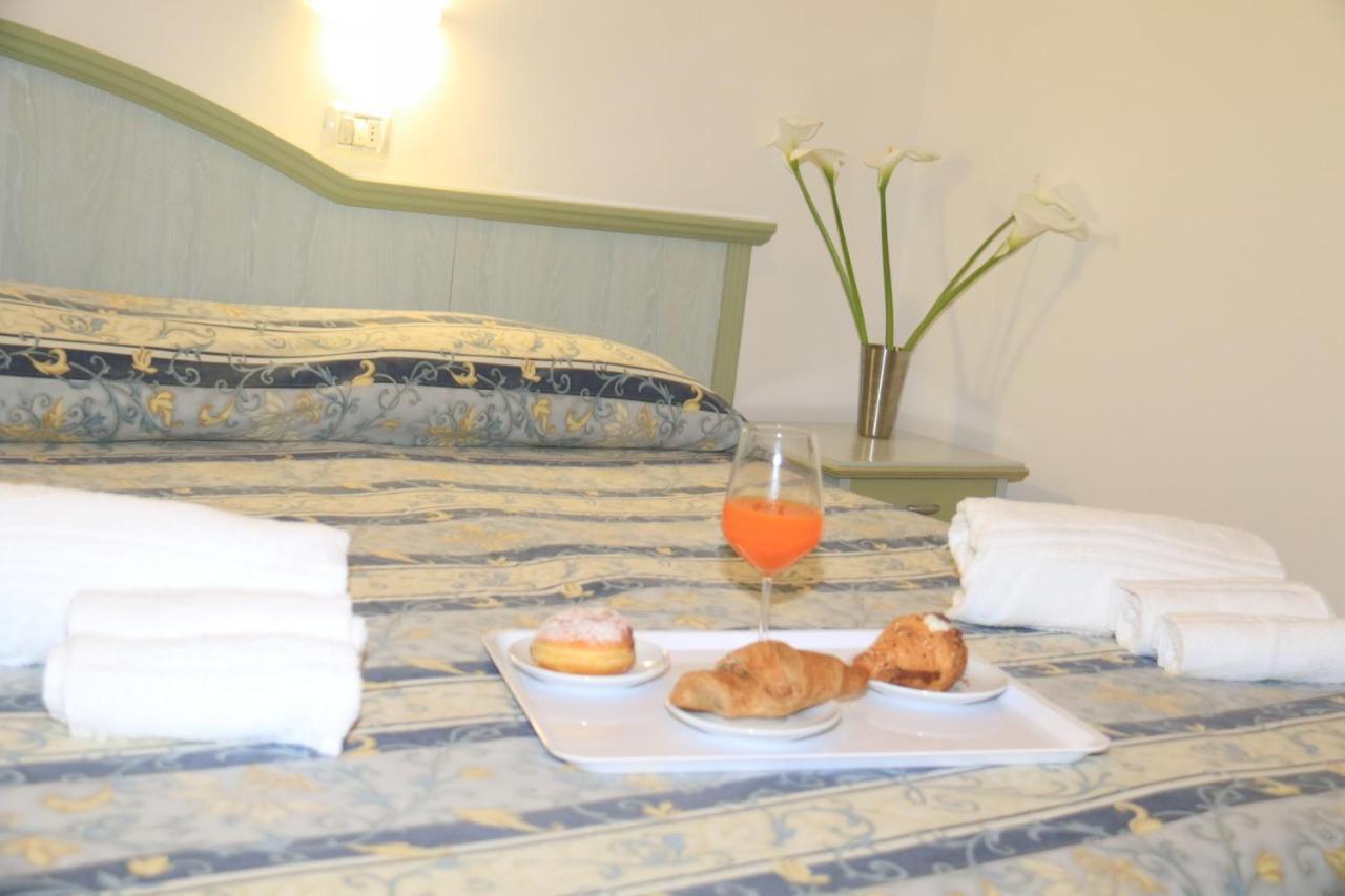 Hotel Ginevra E Residence Κατόλικα Εξωτερικό φωτογραφία