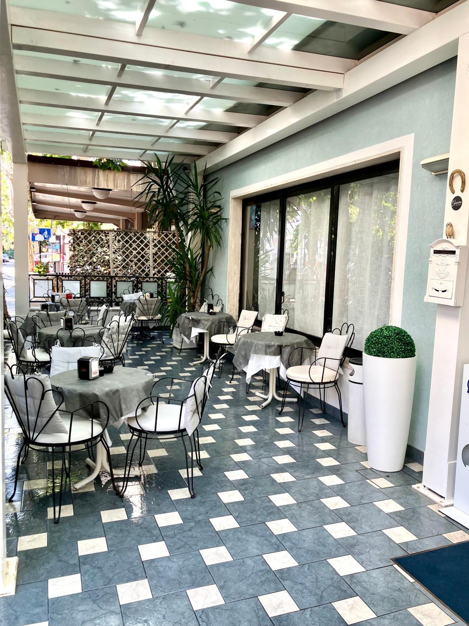 Hotel Ginevra E Residence Κατόλικα Εξωτερικό φωτογραφία